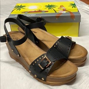 Forever Black “Dainty” Sandals